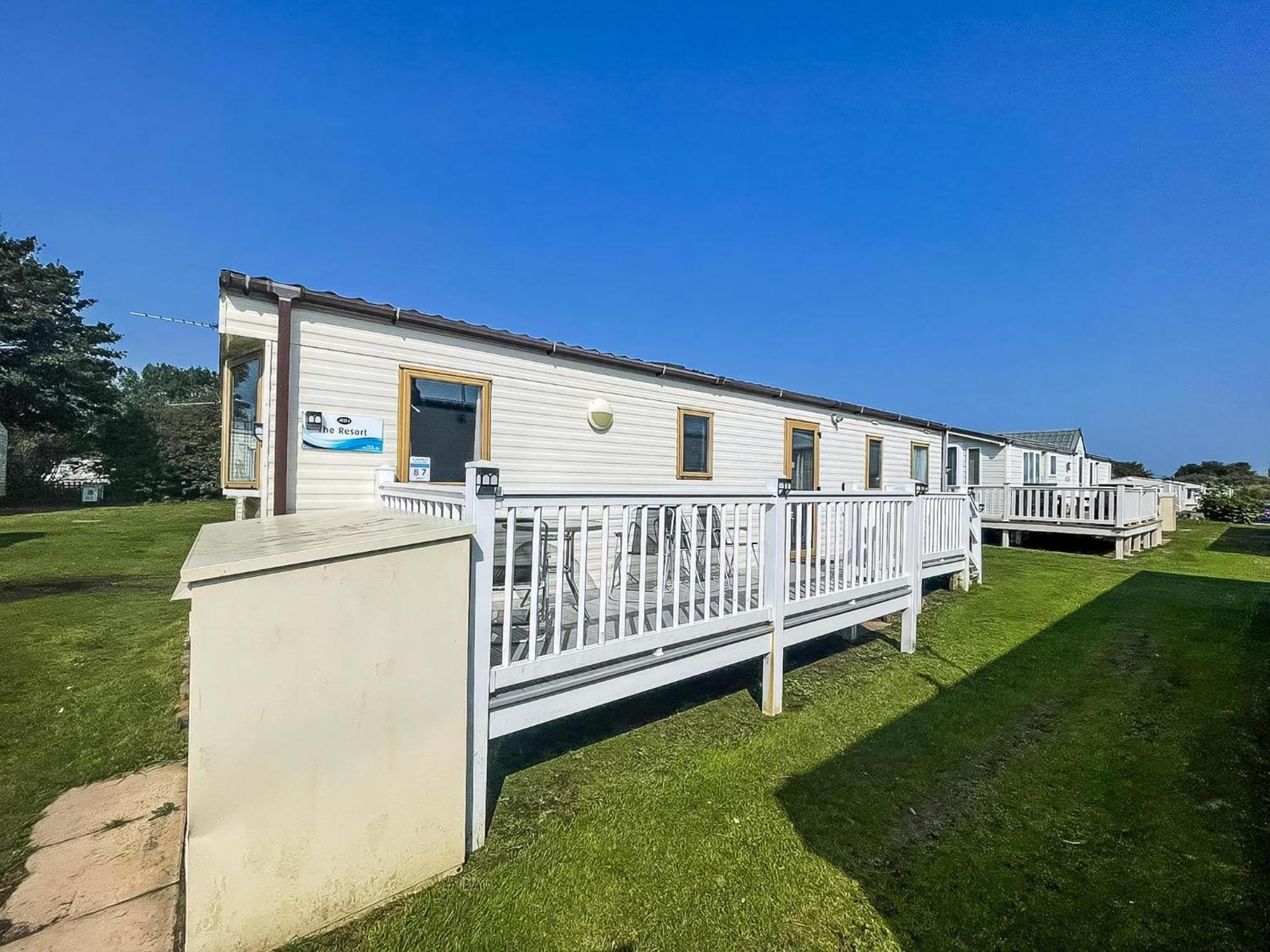 8 Berth Caravan With Decking At Sunnydale In Lincolnshire Ref 35087S Louth  Extérieur photo