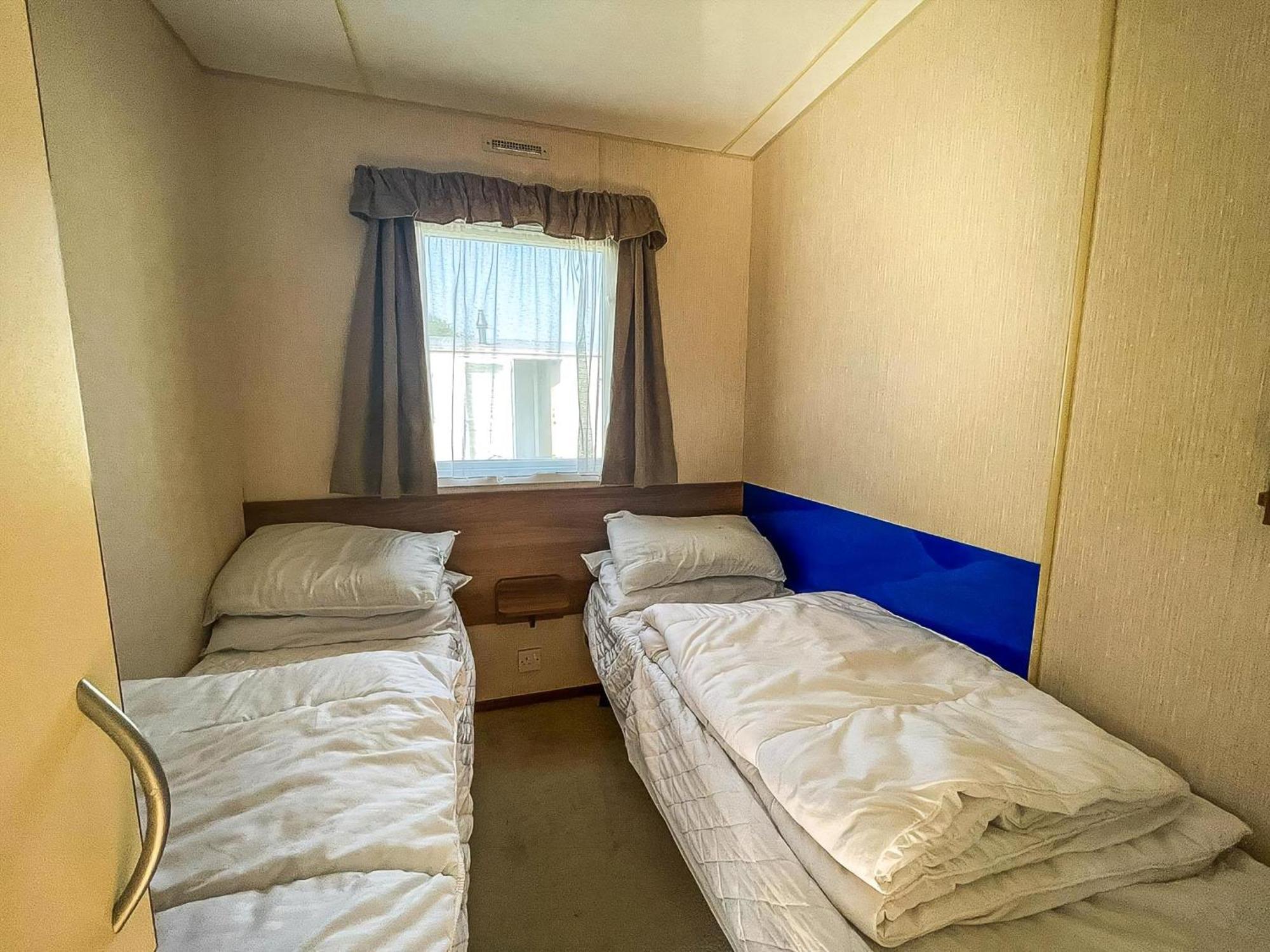 8 Berth Caravan With Decking At Sunnydale In Lincolnshire Ref 35087S Louth  Extérieur photo