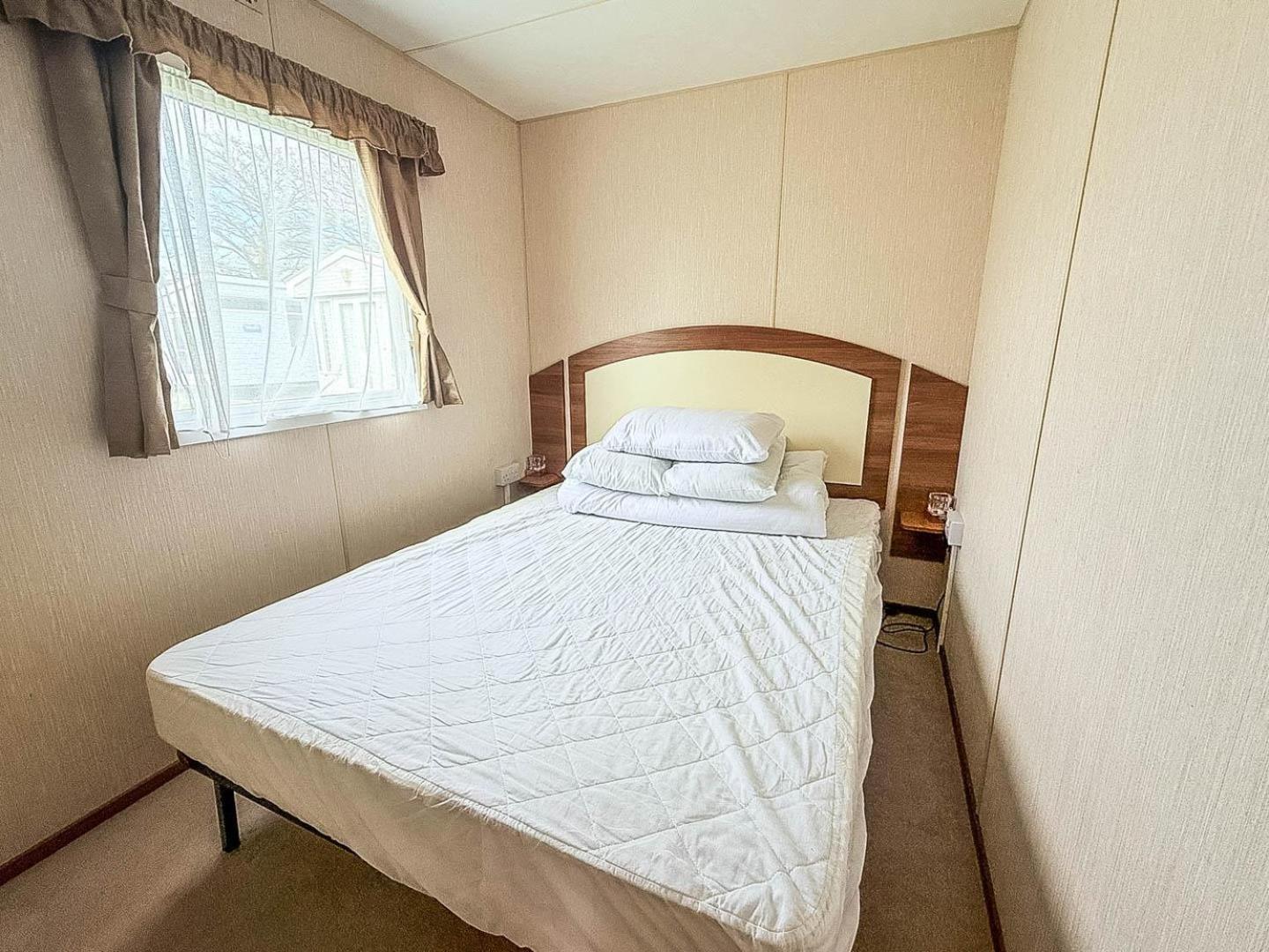 8 Berth Caravan With Decking At Sunnydale In Lincolnshire Ref 35087S Louth  Extérieur photo