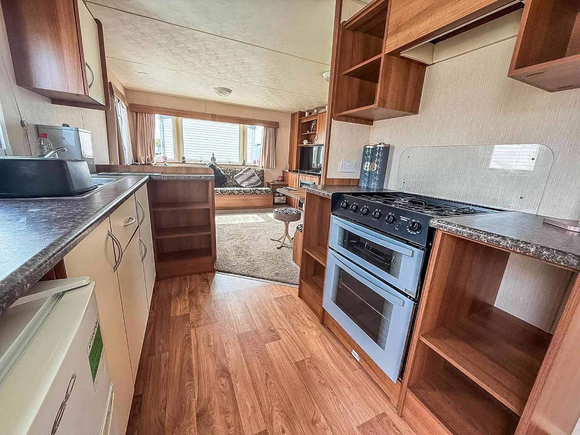 8 Berth Caravan With Decking At Sunnydale In Lincolnshire Ref 35087S Louth  Extérieur photo