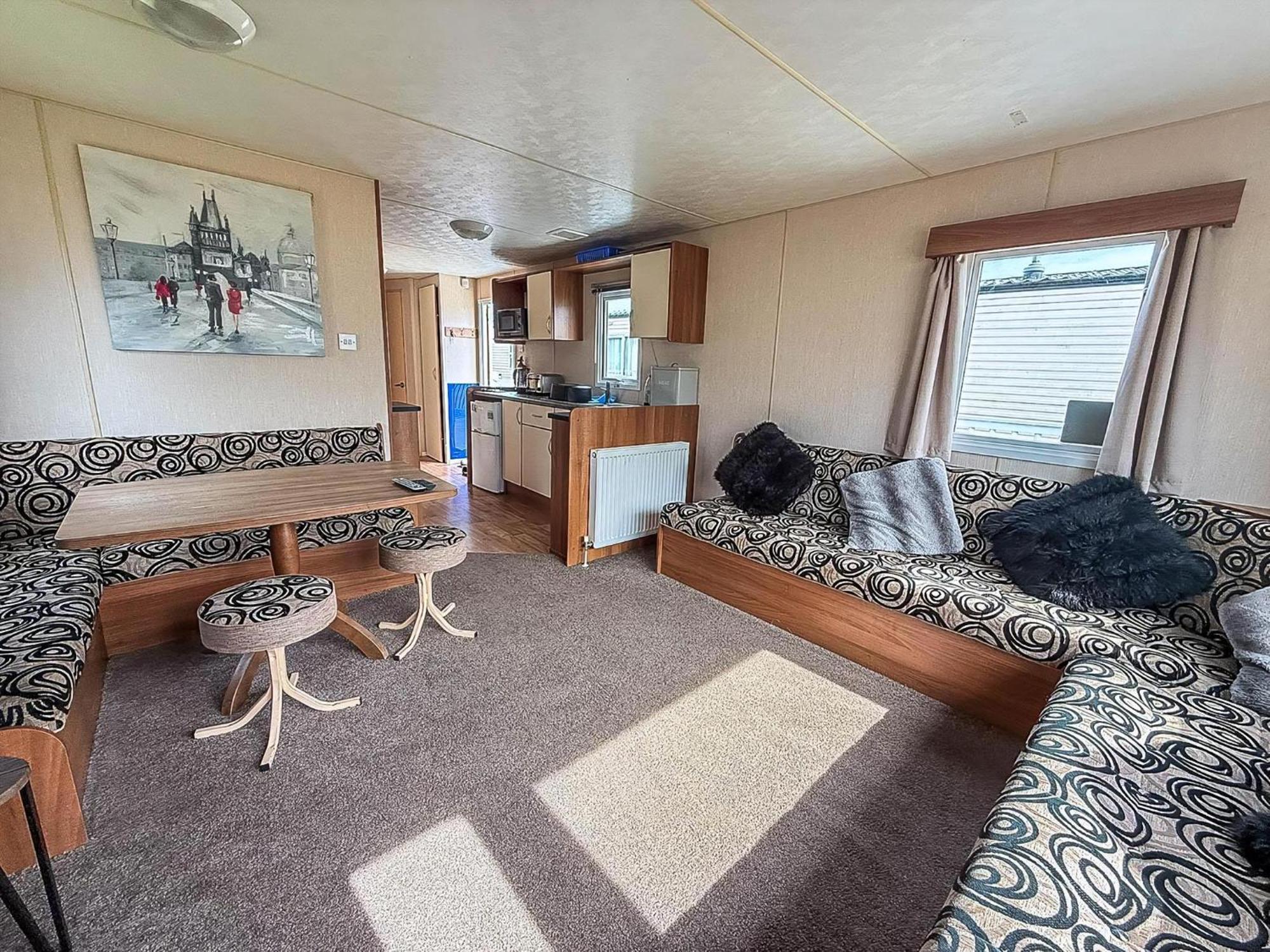 8 Berth Caravan With Decking At Sunnydale In Lincolnshire Ref 35087S Louth  Extérieur photo